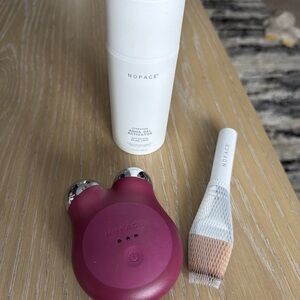 NuFACE Mini+ 3.3oz Aqual Gel Activator + Application Brush w/ charger